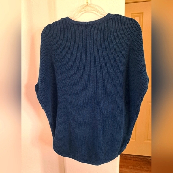Express Blue V-Neck Sweater with Relaxed Fit V-Neck 3/4 Dolman Sleeves Medium - Picture 4 of 7